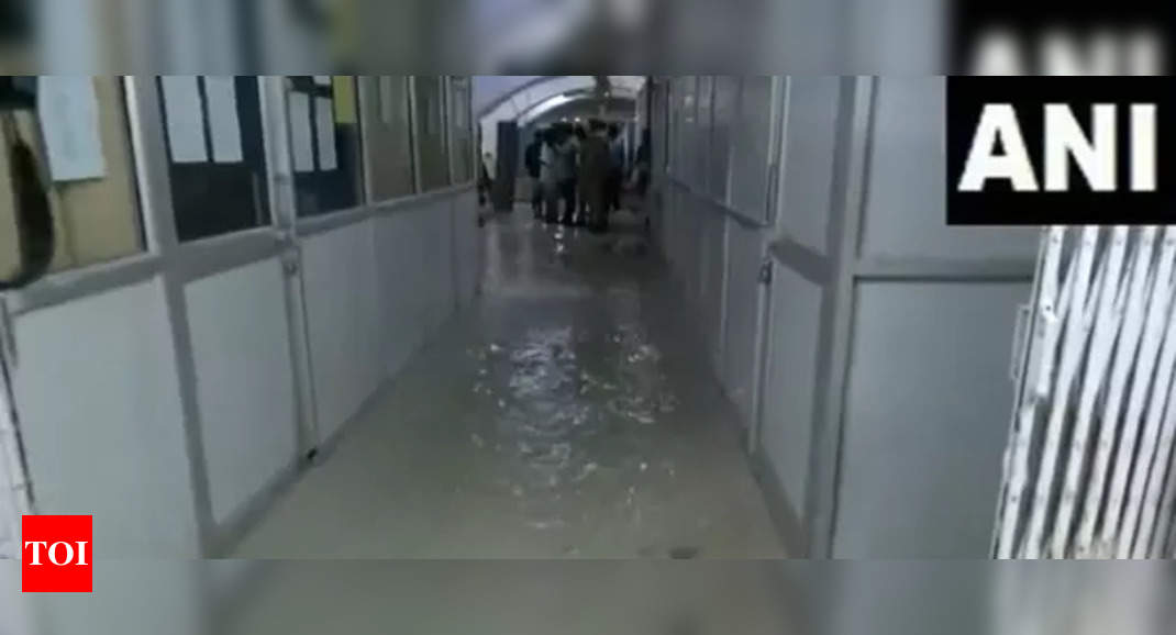 Watch: UP assembly flooded as heavy rain lashes Lucknow | Lucknow News