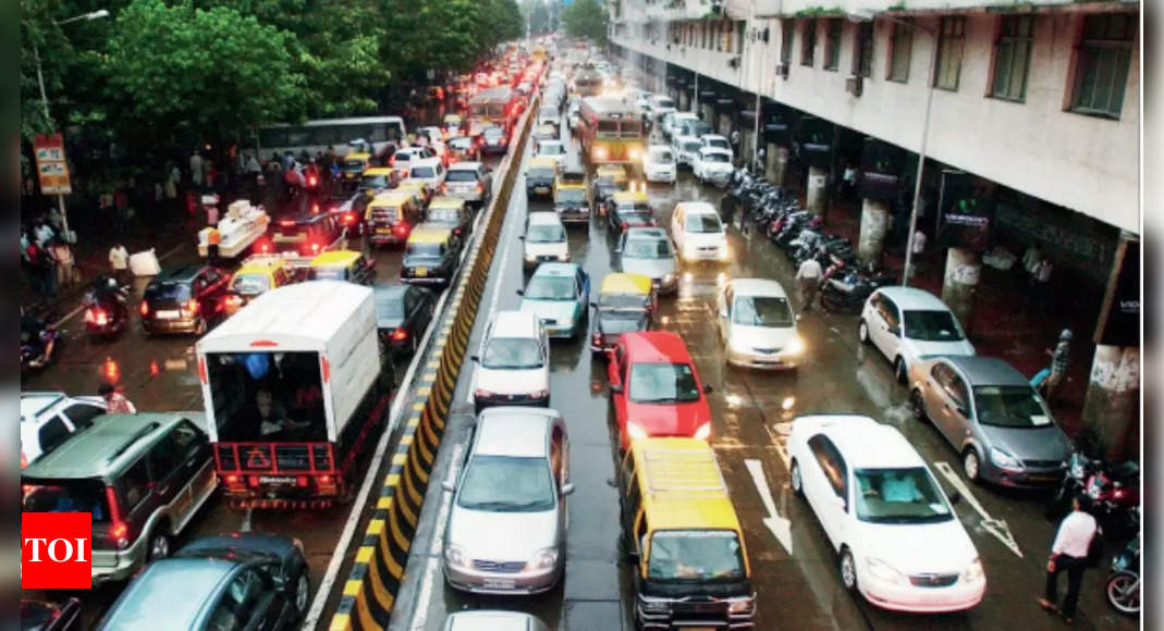 Experts worried as Mumbai’s vehicle count crosses 48 lakh, 60% are two-wheelers | Mumbai News