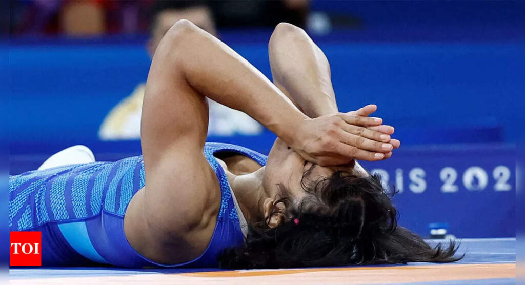 After losing Olympic medal, a brave Vinesh Phogat told Indian coaches, it's hard luck but... | Paris Olympics 2024 News