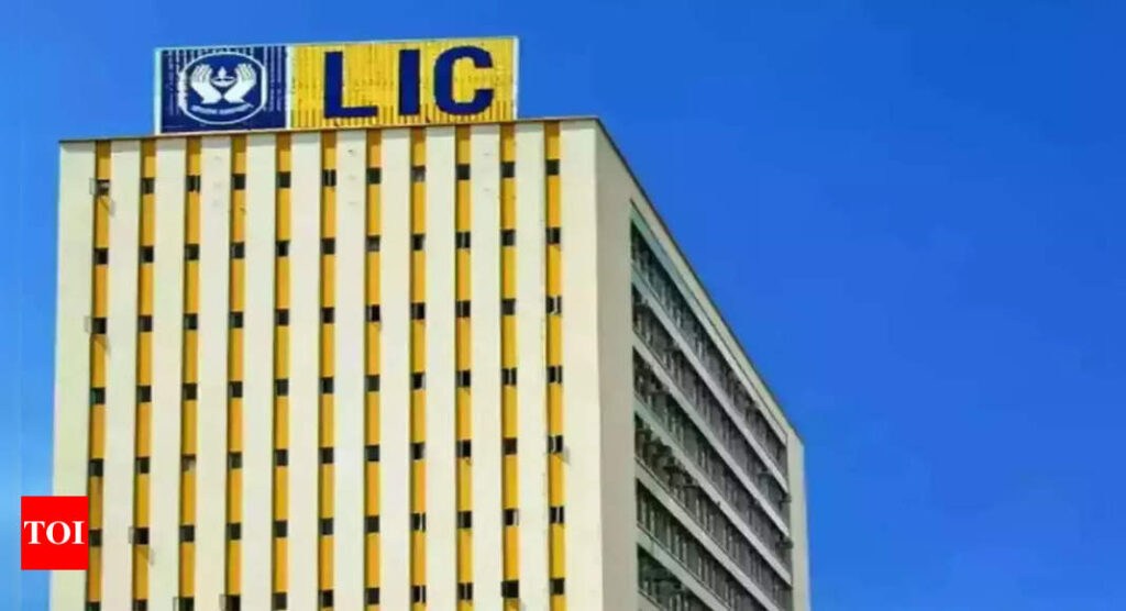 LIC looks to acquire health insurance companies