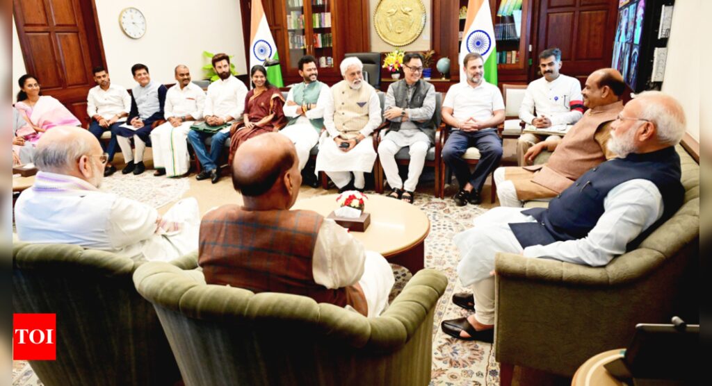 In one frame, PM Modi and Rahul Gandhi at Om Birla's chambers | India News