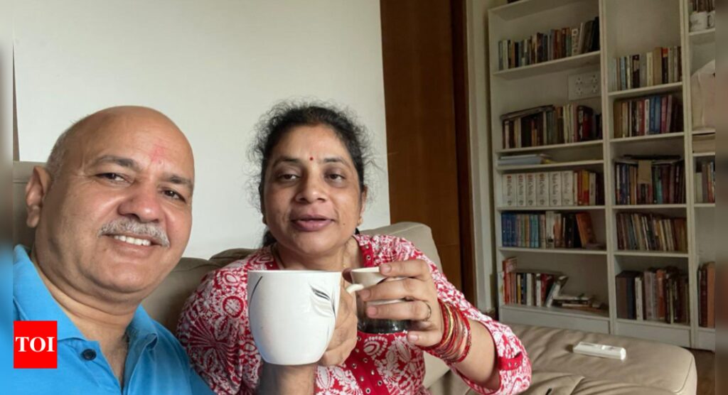 'Aazaadi ki subah ki pehli chai': Manish Sisodia shares selfie with wife a day after walking out of jail | India News