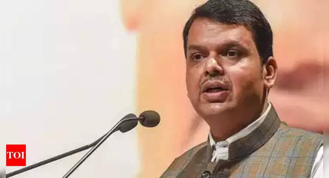 MVA gave 'supari' to cops to put me in prison: Devendra Fadnavis | Nagpur News