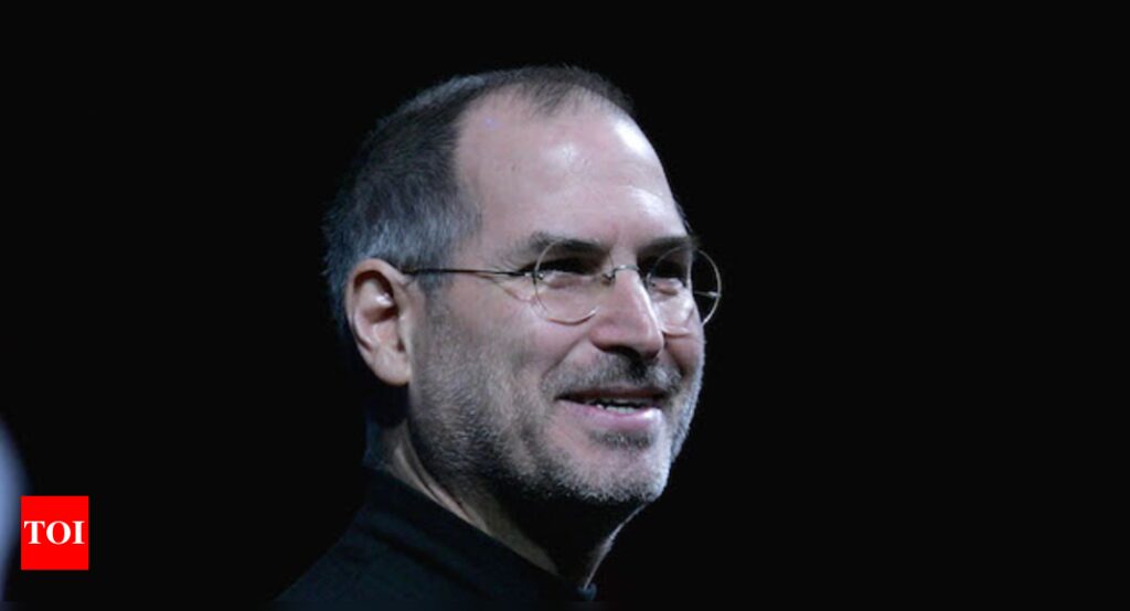 World's 'greatest' investor recalls when Steve Jobs asked him what do with Apple's cash reserves, and why he didn't follow the advice