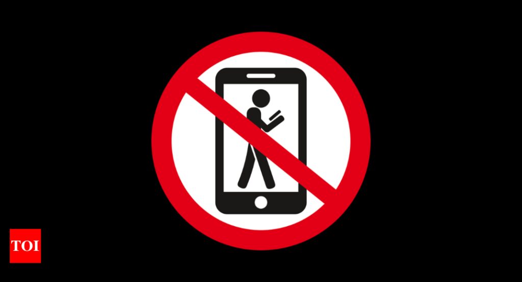 8 states in the US have banned smartphones in school, here are the names